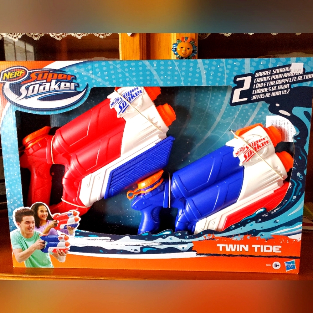 NWT Nerf Super Soaker Twin Tide Set 😎